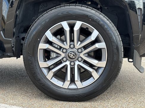 Certified 2026 Toyota 4Runner Limited AWD/4WD image 9