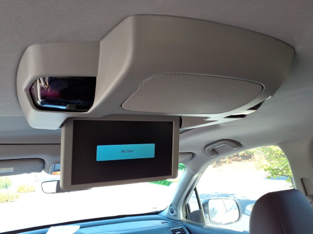 Used 2022 Honda Pilot Touring image 6