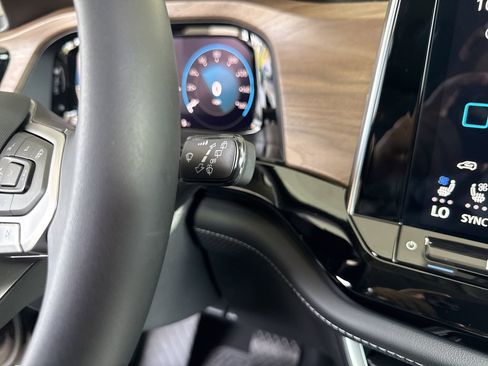 New 2026 Volkswagen Atlas SE image 24