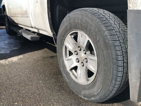 Used 2019 Chevrolet Silverado 1500 LT image 12