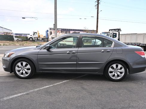 Used 2009 Honda Accord EX image 3