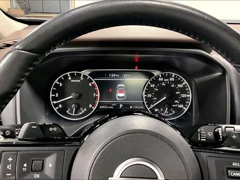 Used 2023 Nissan Rogue SL AWD/4WD image 14