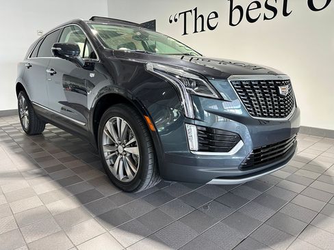 Used 2021 Cadillac XT5 Premium Luxury AWD/4WD image 1