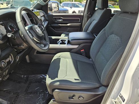 Used 2025 RAM 1500 Big Horn AWD/4WD image 7