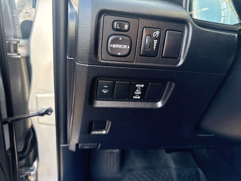 Used 2018 Toyota 4Runner SR5 image 8