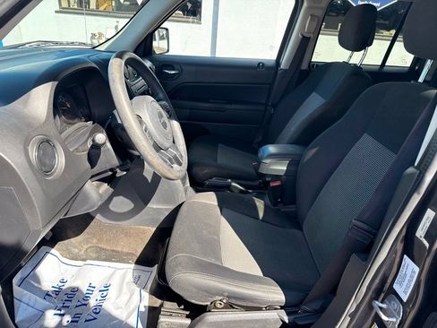 Used 2014 Jeep Patriot Sport w/ Power Value Group AWD/4WD image 20