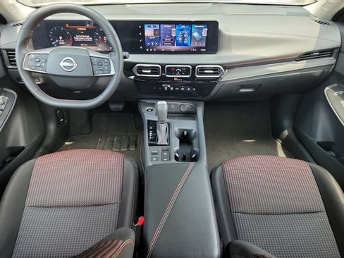 Used 2026 Nissan Sentra SR w/ Floor Mat Package FWD image 10