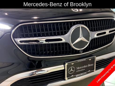 Certified 2025 Mercedes-Benz GLC 300 4MATIC image 31