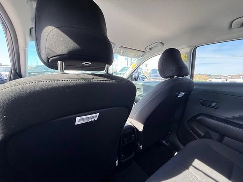 Certified 2025 Hyundai Kona SEL FWD image 27