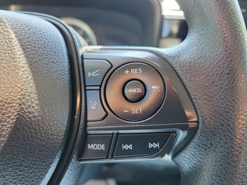 Used 2022 Toyota Corolla LE w/ LE Convenience Package FWD image 18