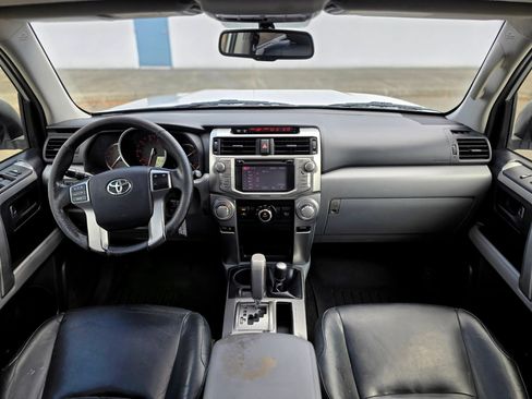 Used 2012 Toyota 4Runner SR5 w/ Premium Pkg AWD/4WD image 9