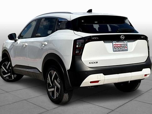 New 2026 Nissan Kicks SV image 7