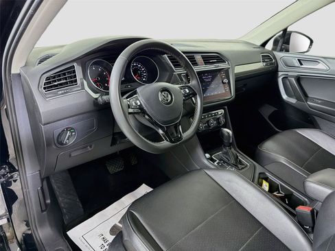 Used 2021 Volkswagen Tiguan S FWD image 9