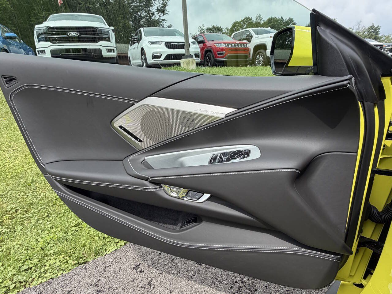Used 2023 Chevrolet Corvette Stingray Premium Cpe w/ 3LT RWD image 35