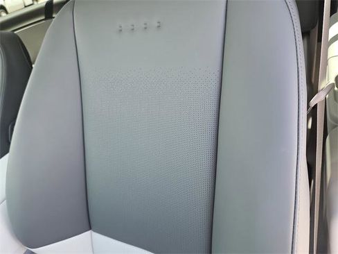 New 2026 Hyundai Ioniq 9 SEL image 12