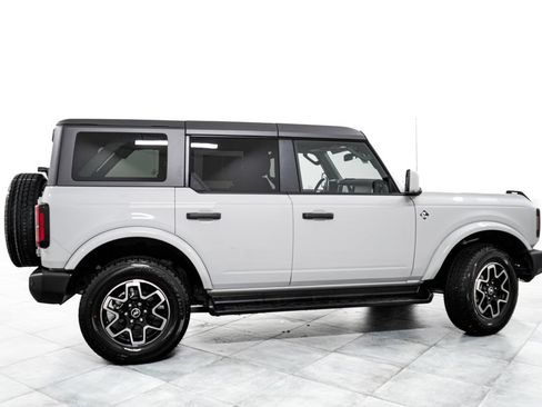 New 2026 Ford Bronco Outer Banks AWD/4WD image 8
