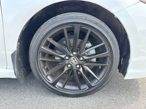 Used 2022 Toyota Camry XSE image 11