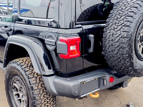 Used 2023 Jeep Wrangler Unlimited Rubicon 392 AWD/4WD image 21
