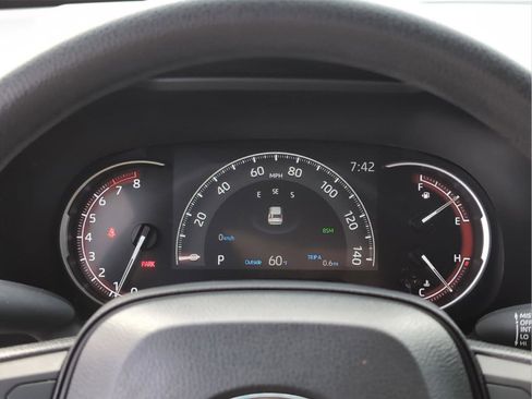 Used 2024 Toyota RAV4 XLE image 22