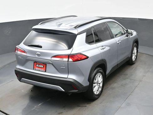 Used 2022 Toyota Corolla Cross LE image 39