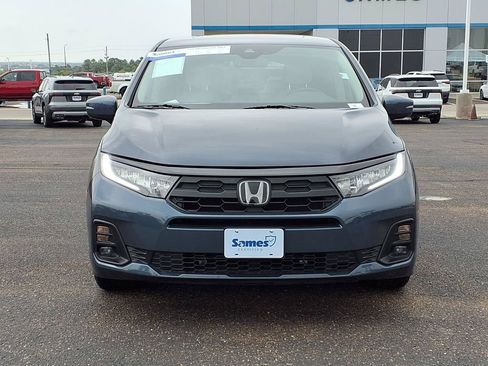 Used 2025 Honda Odyssey EX-L image 2