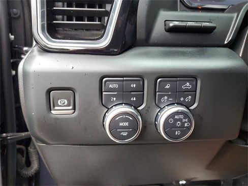 Used 2024 GMC Sierra 1500 Denali w/ Technology Package image 30