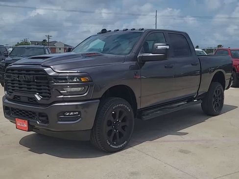 New 2026 RAM 2500 Tradesman AWD/4WD image 3