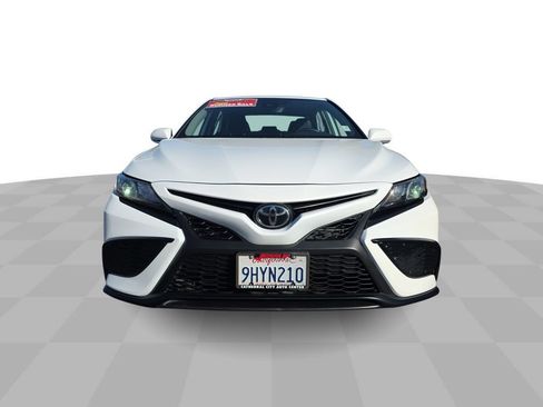 Used 2024 Toyota Camry SE w/ Blackout Package (TMS) FWD image 3