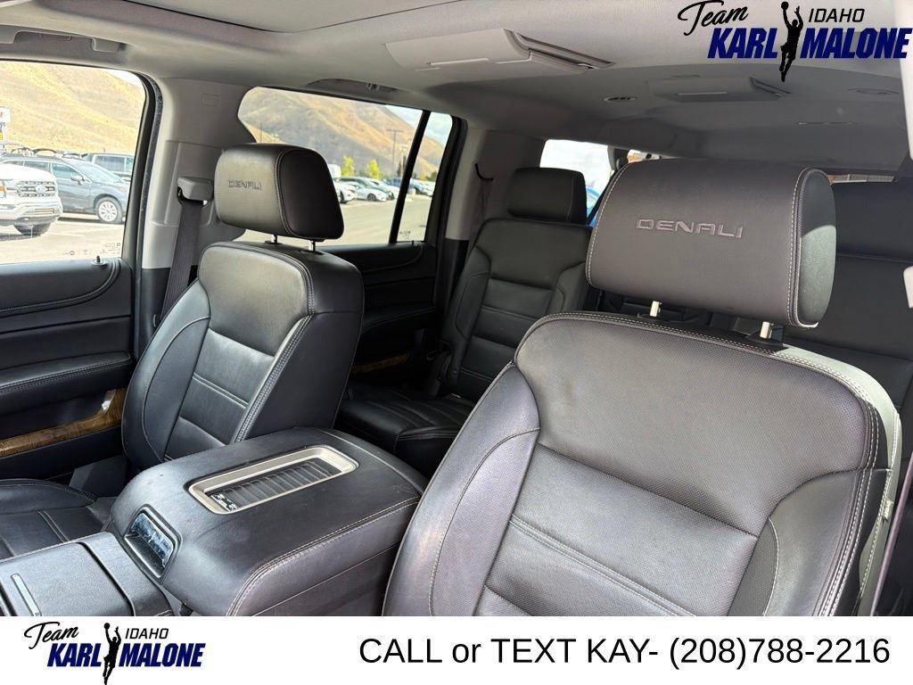 Used 2017 GMC Yukon XL Denali w/ Open Road Package AWD/4WD image 38