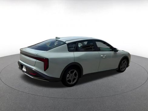Used 2025 Kia K4 FWD image 14