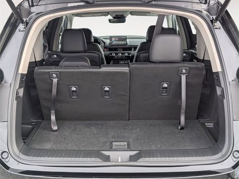 Certified 2025 Honda Pilot Touring image 32