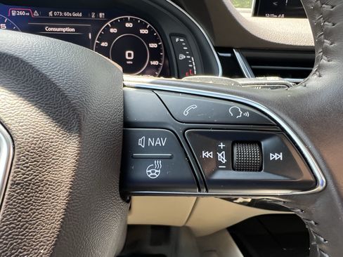Used 2018 Audi Q7 3.0T Prestige w/ Prestige Package AWD/4WD image 20