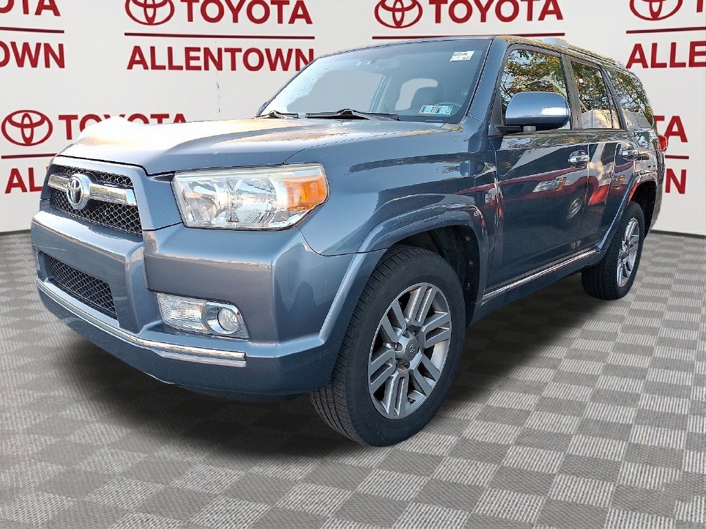 Used 2013 Toyota 4Runner Limited AWD/4WD image 3
