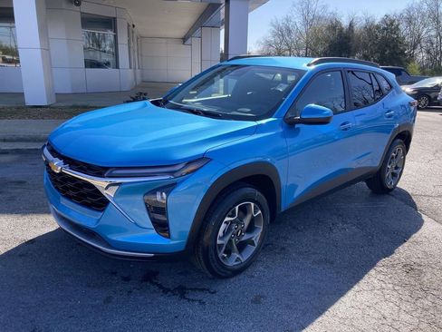 New 2026 Chevrolet Trax LT image 8