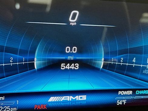 Used 2024 Mercedes-Benz CLA 35 AMG 4MATIC image 9