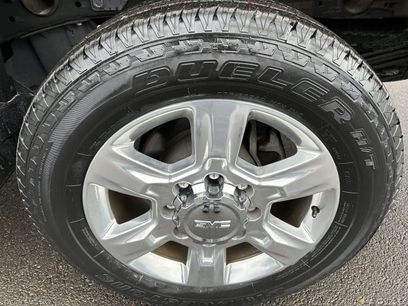 Used 2019 GMC Sierra 2500 Denali w/ Duramax Plus Package