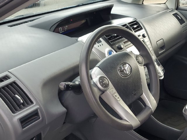 Used 2014 Toyota Prius V Three FWD image 7