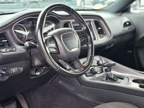 Used 2023 Dodge Challenger SXT image 12