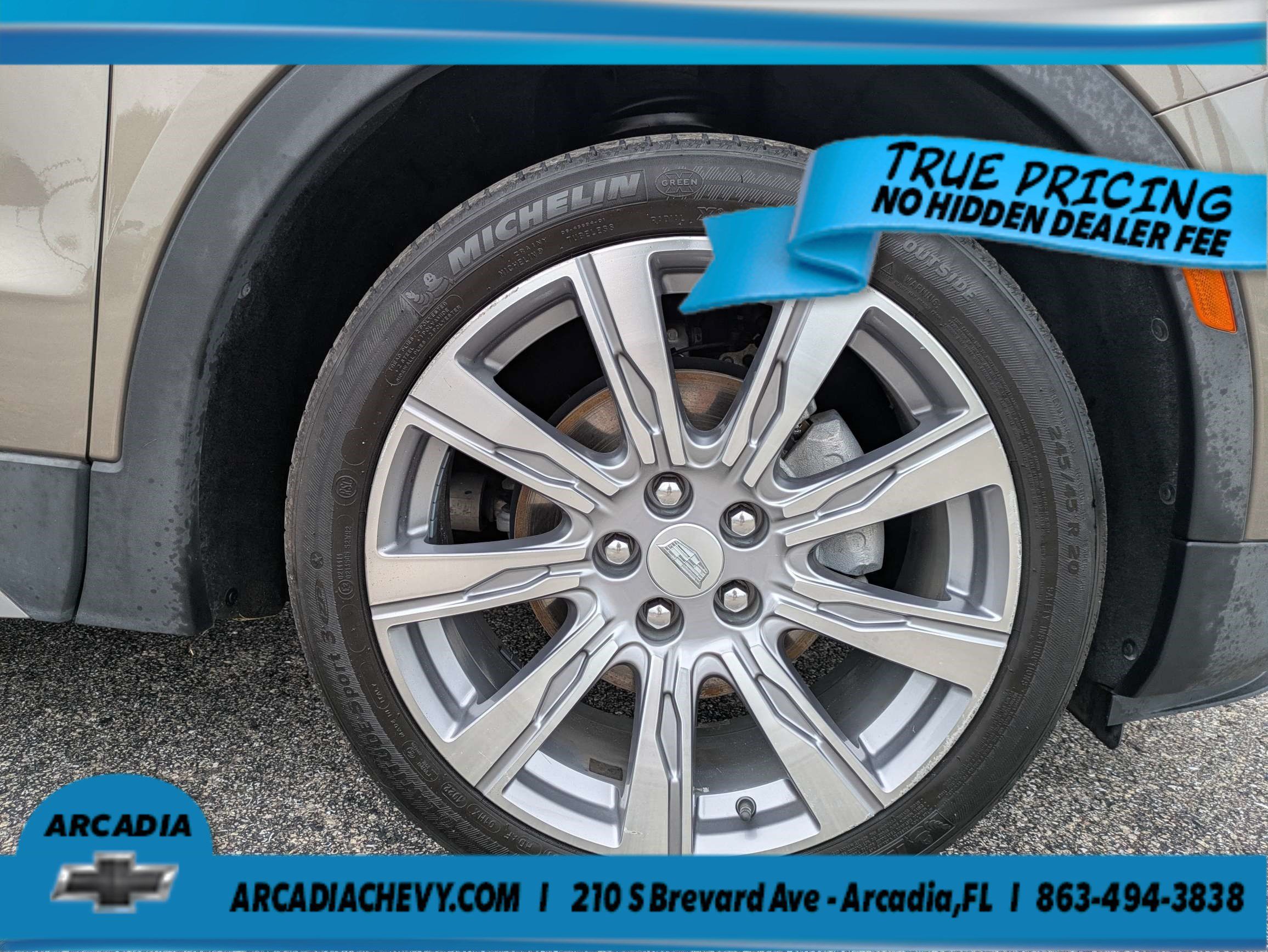 Used 2020 Cadillac XT4 Premium Luxury w/ Driver Assist Package FWD image 11