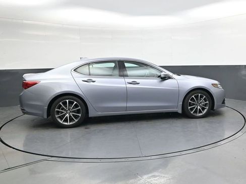 Used 2015 Acura TLX V6 image 3
