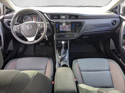 Used 2019 Toyota Corolla LE image 14