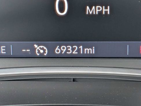 Used 2021 Chevrolet Traverse LT w/ LPO, Floor Liner Package image 32