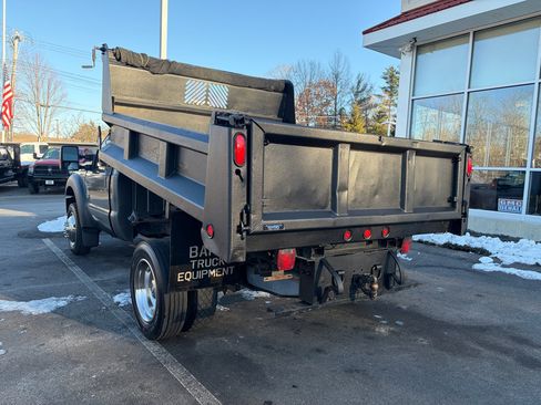 Used 2011 Ford F550 4x4 Regular Cab Super Duty w/ Payload Upgrade Pkg image 10