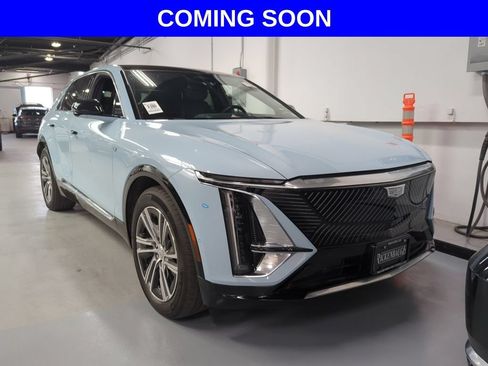 Certified 2024 Cadillac Lyriq Luxury AWD/4WD image 1