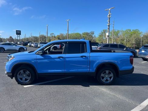 Used 2024 Honda Ridgeline TrailSport image 2