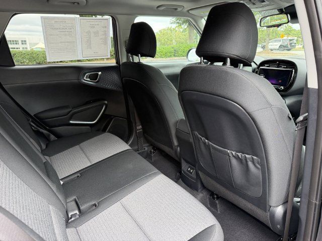 Certified 2025 Kia Soul EX FWD image 30