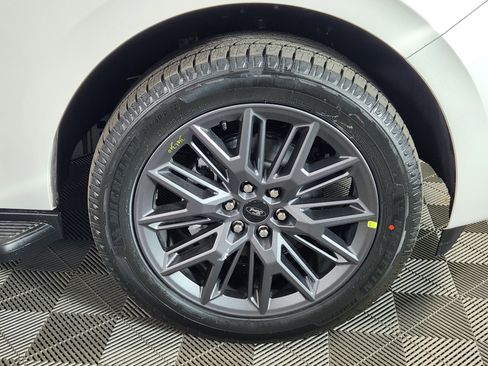 New 2026 Ford Expedition Max Platinum w/ Stealth Appearance Package image 9