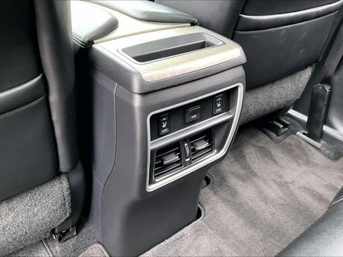 Used 2017 Nissan Murano Platinum w/ Platinum Technology Package image 34