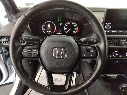 Used 2025 Honda HR-V Sport image 12