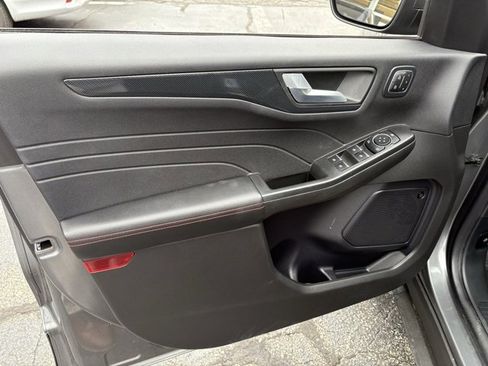 Used 2024 Ford Escape ST-Line Elite w/ Premium Technology Package image 15